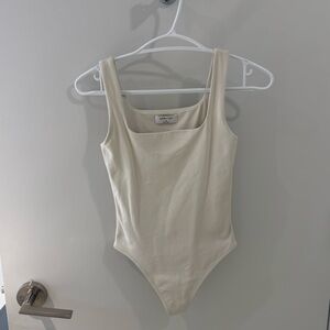 Babaton Cream Sleeveless Bodysuit